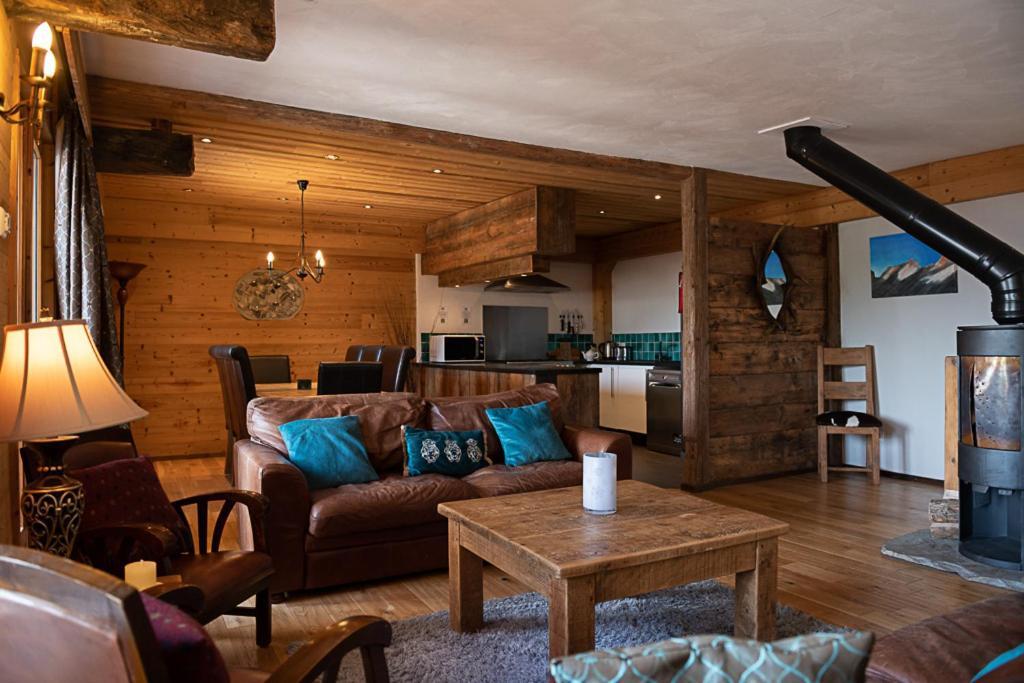 Black Diamond Lodge 생트 푸아 타랑테즈 외부 사진